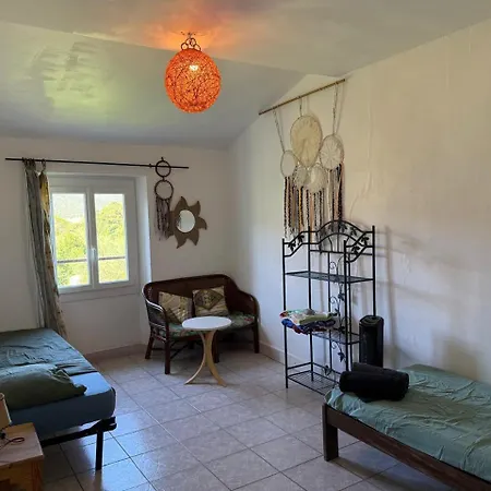 Home-shanti Galamus -- Relais Rando - Velo - Moto * Saint-Paul-de-Fenouillet